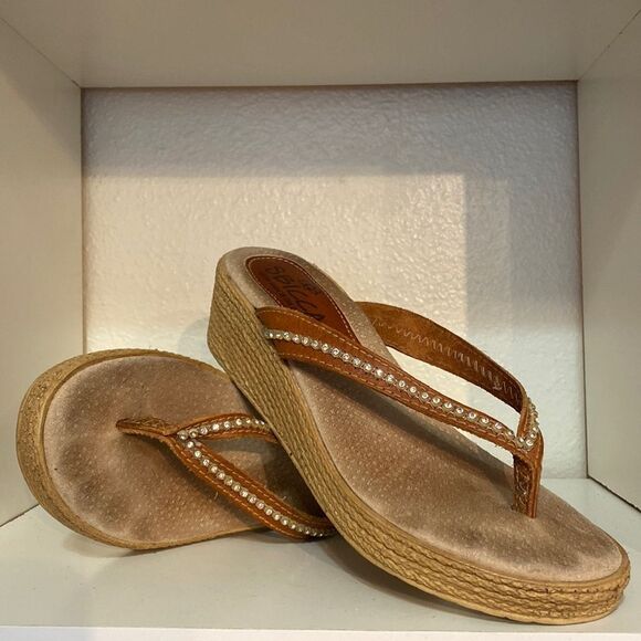 Sbicca Wedge Rhinestone Brown Thong Flip Flop Sandals - Picture 1 of 11